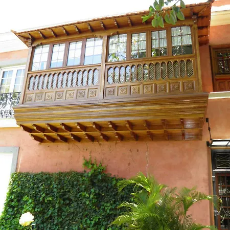 Willa Villa Three Wishes